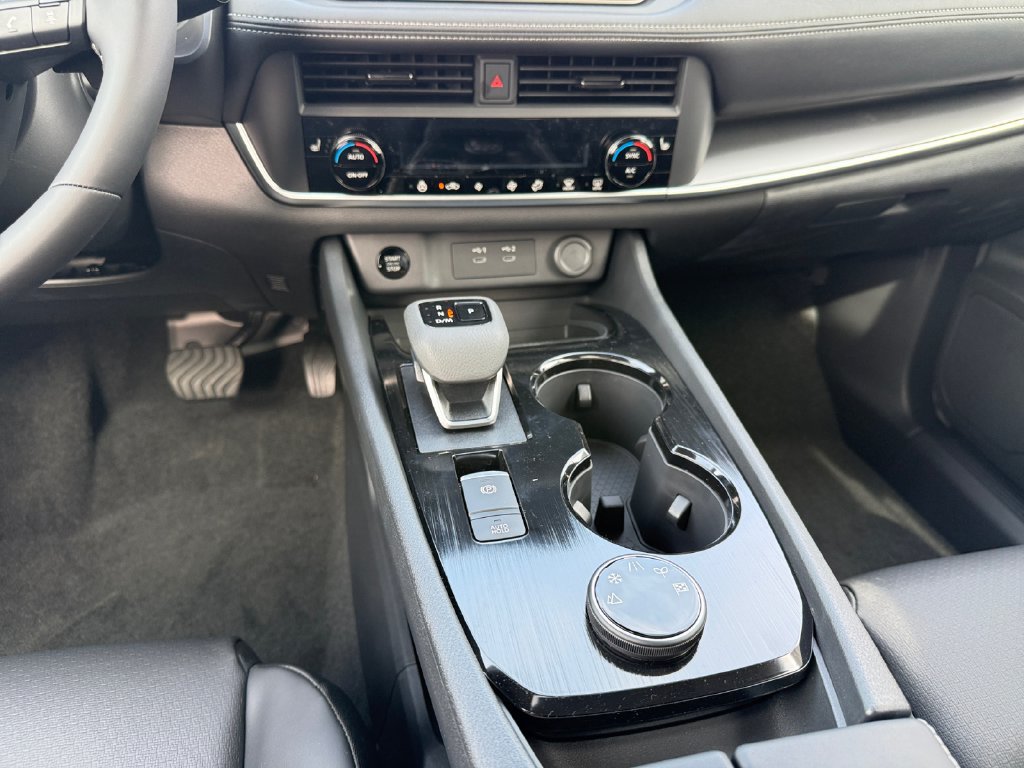 New 2027 Nissan Rogue Dark Armor AWD/4WD image 13