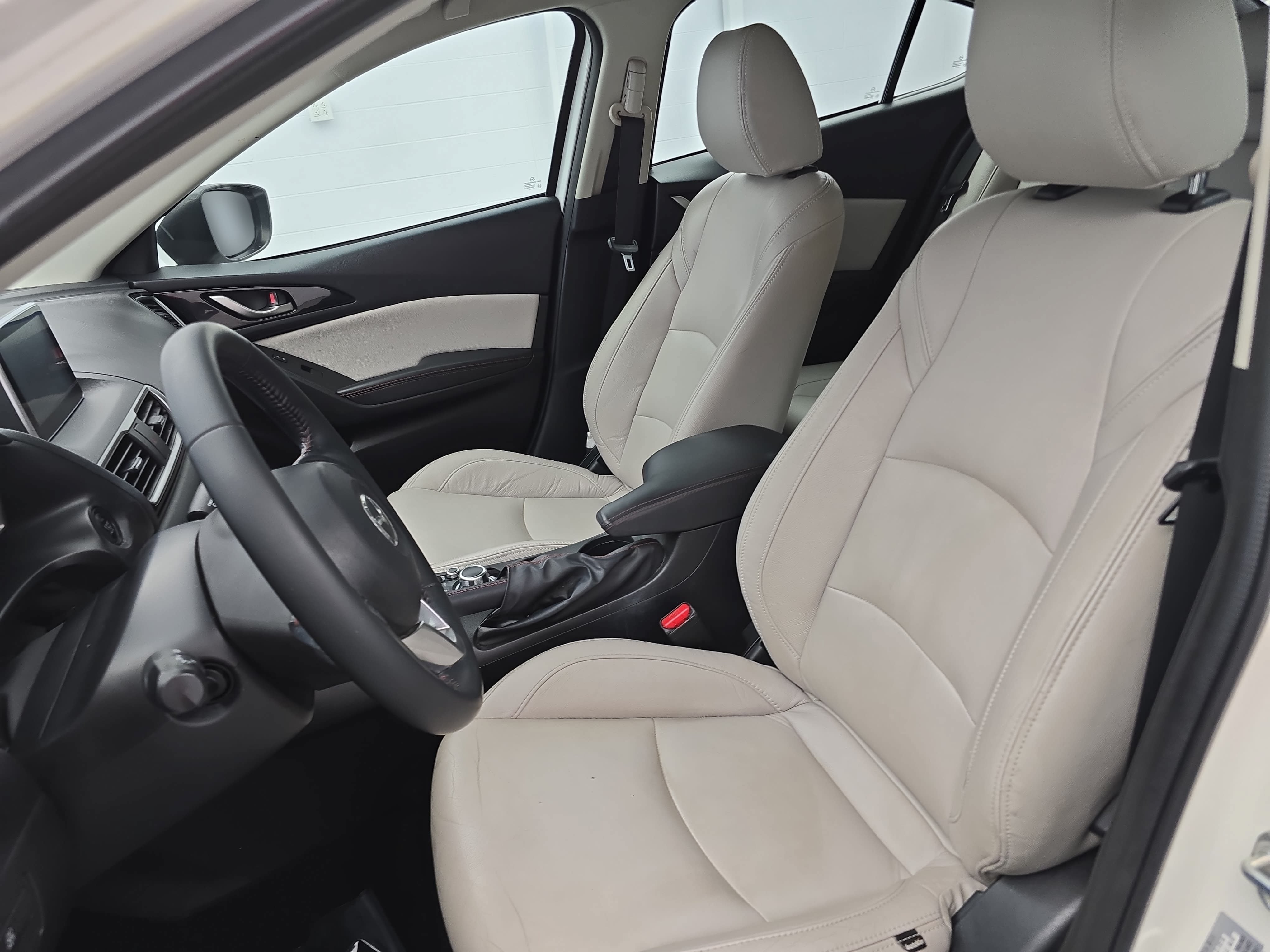 Used 2014 MAZDA MAZDA3 i Grand Touring FWD image 14