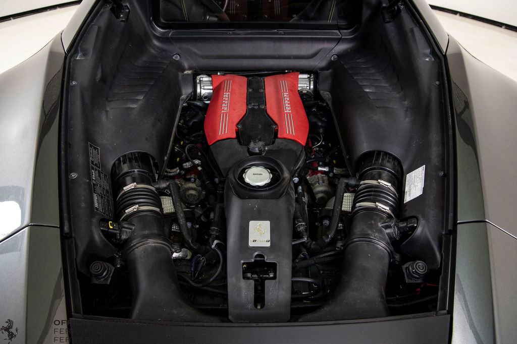 Certified 2018 Ferrari 488 GTB RWD image 28