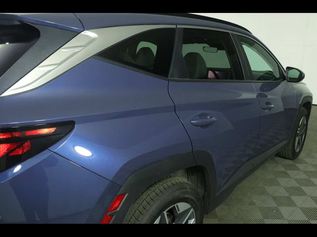 Used 2025 Hyundai Tucson SEL AWD/4WD image 17