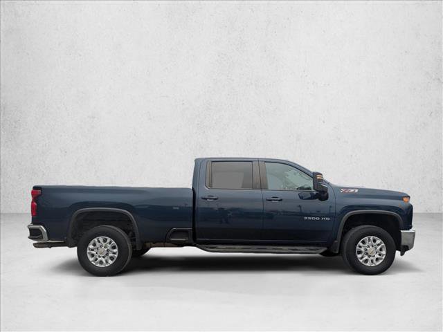 Used 2022 Chevrolet Silverado 3500 LT image 7