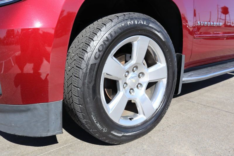 Used 2018 Chevrolet Suburban Premier image 8