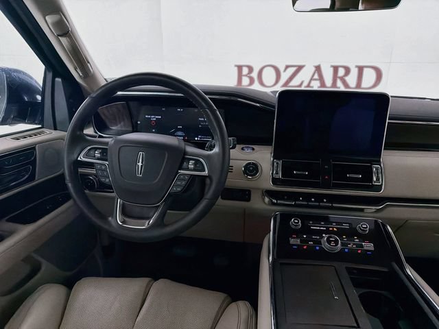 Certified 2020 Lincoln Navigator Reserve w/ Luxury Package AWD/4WD image 26