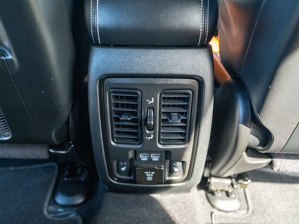 Used 2025 Dodge Durango SRT Hellcat w/ Trailer Tow Group IV AWD/4WD image 19