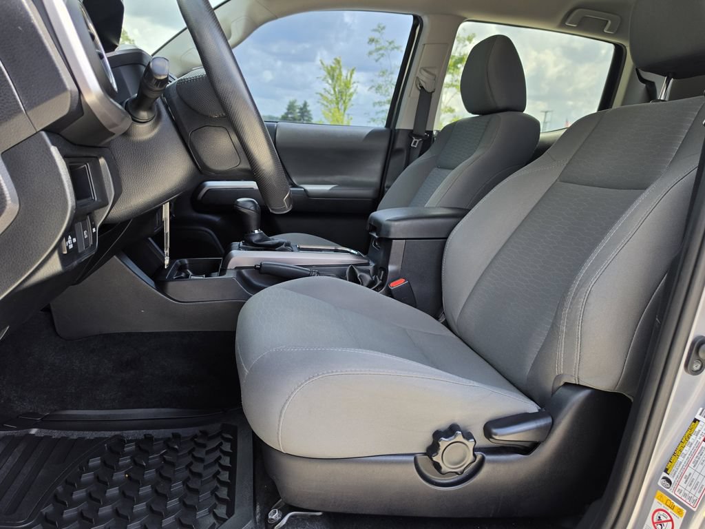 Used 2019 Toyota Tacoma SR5 RWD image 12