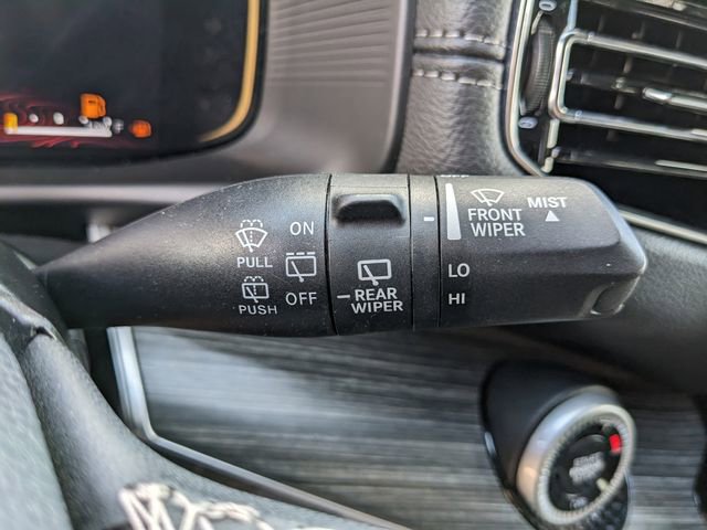 Used 2024 Jeep Wagoneer L Series II w/ Flexible Seating Group image 30