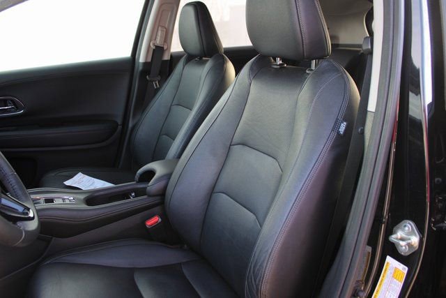 Used 2020 Honda HR-V Touring image 28