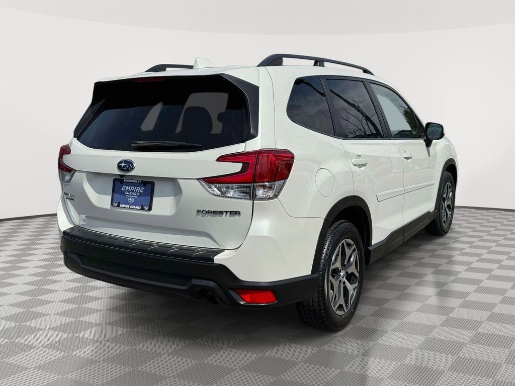 Used 2020 Subaru Forester Premium image 7