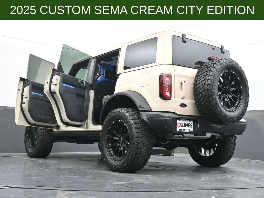 New 2025 Ford Bronco Badlands image 65