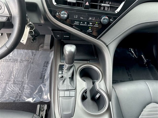 Used 2022 Toyota Camry SE image 20