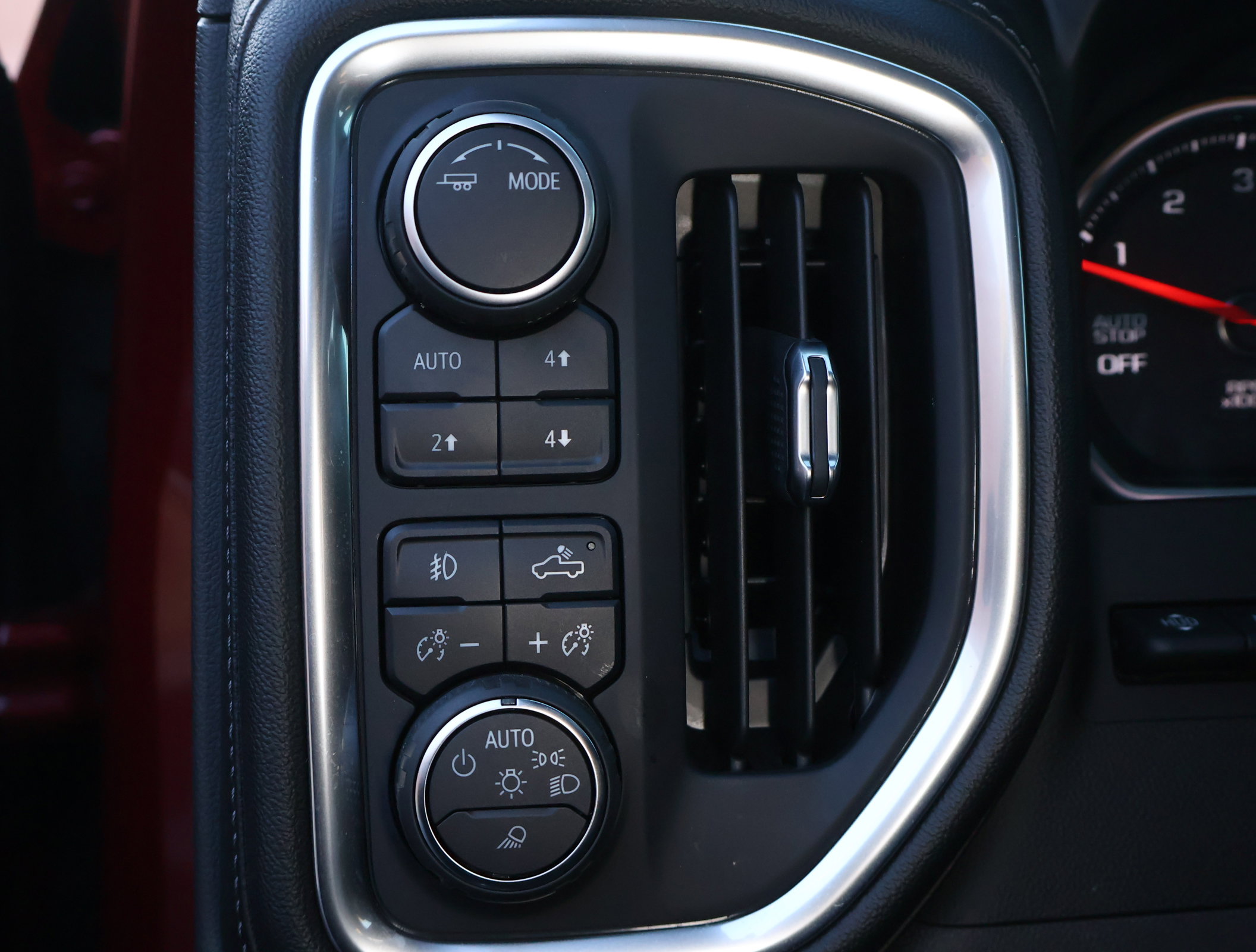 Used 2020 Chevrolet Silverado 1500 High Country w/ Technology Package image 14