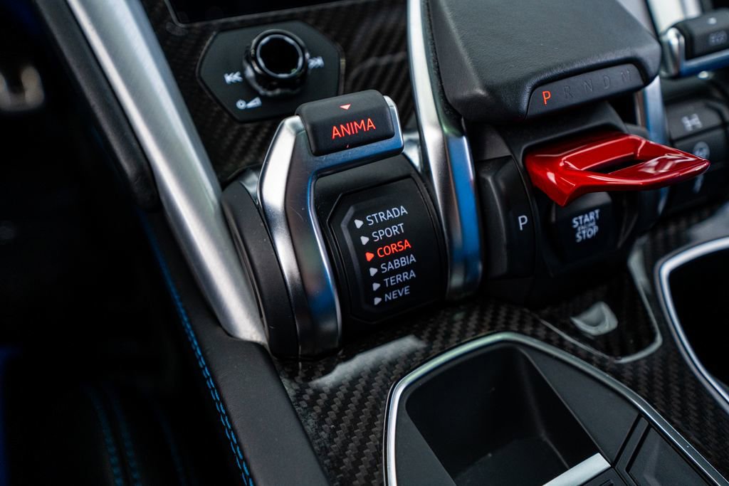 Used 2020 Lamborghini Urus image 56