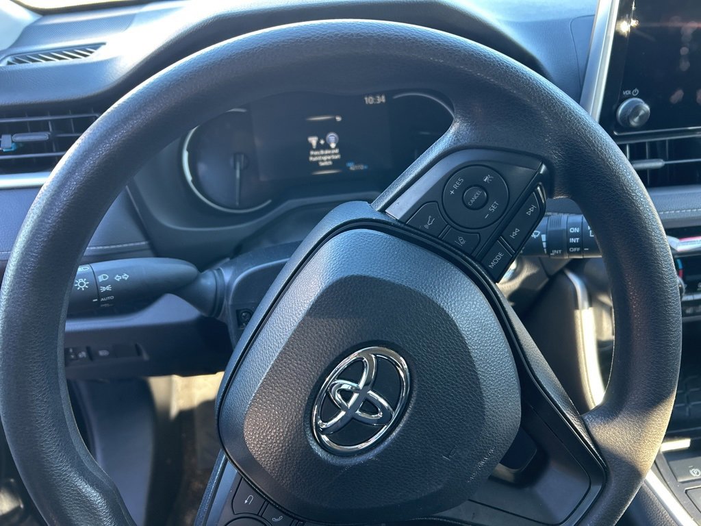 Used 2024 Toyota RAV4 XLE image 8