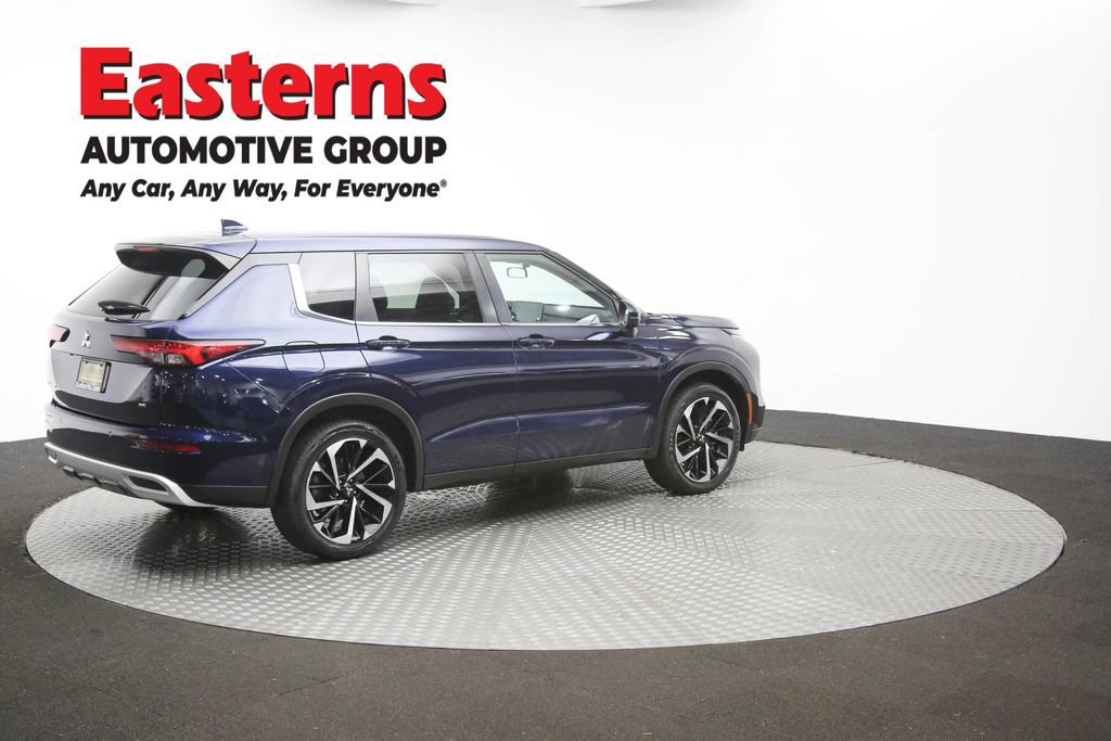 Used 2024 Mitsubishi Outlander SE FWD image 40