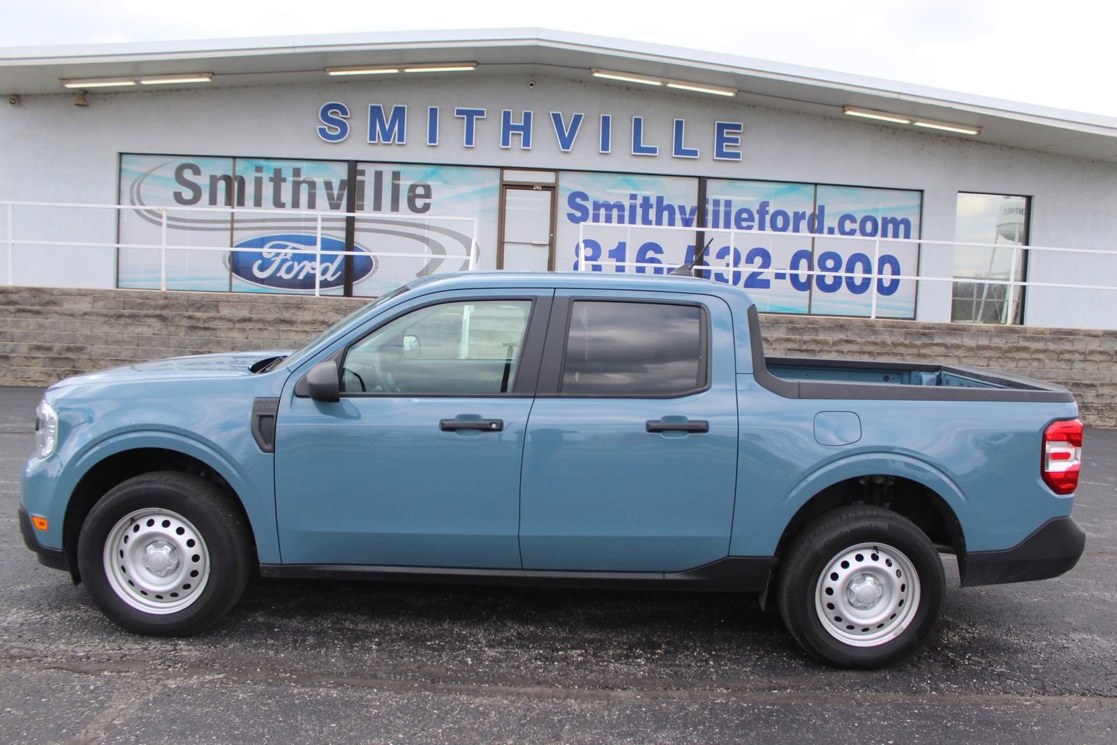 Used 2023 Ford Maverick XL image 4