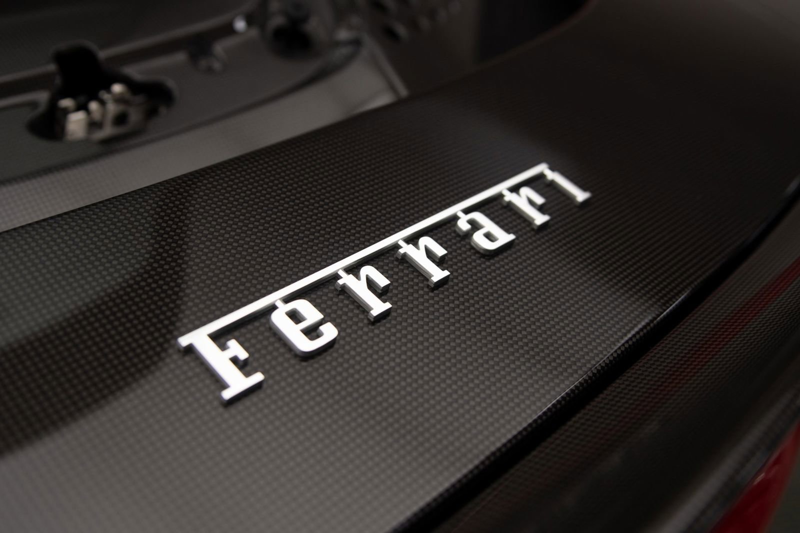 Used 2022 Ferrari SF90 Spider image 42