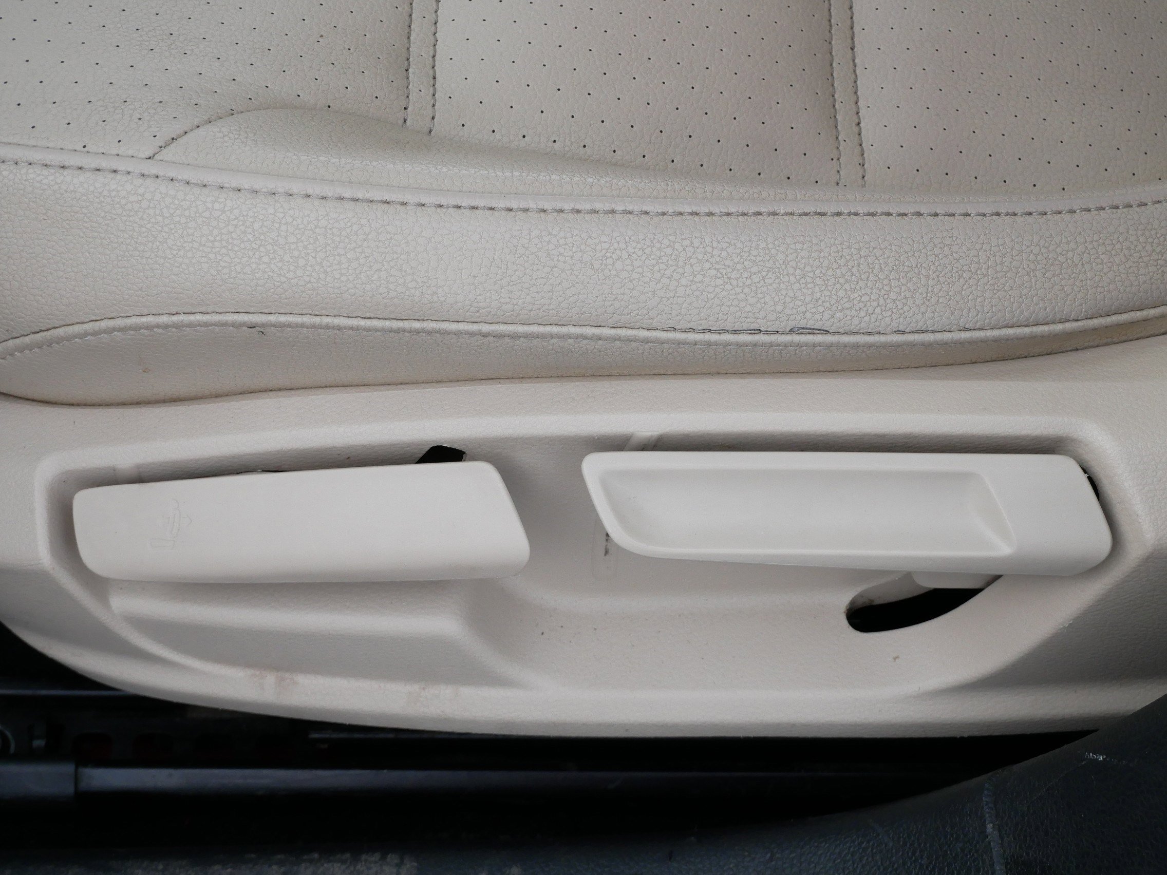 Used 2017 Volkswagen Jetta SE image 19