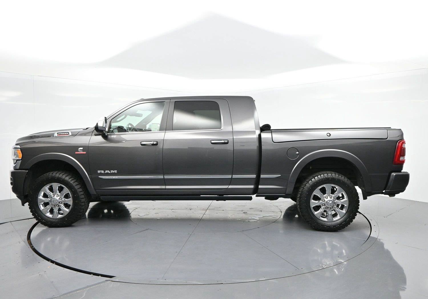 Used 2020 RAM 2500 Limited AWD/4WD image 5