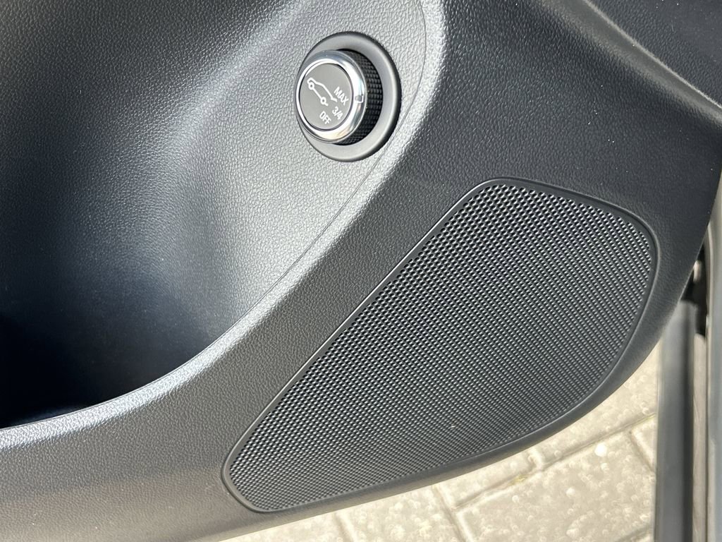 New 2026 Buick Envista Sport Touring w/ Convenience I Package image 21