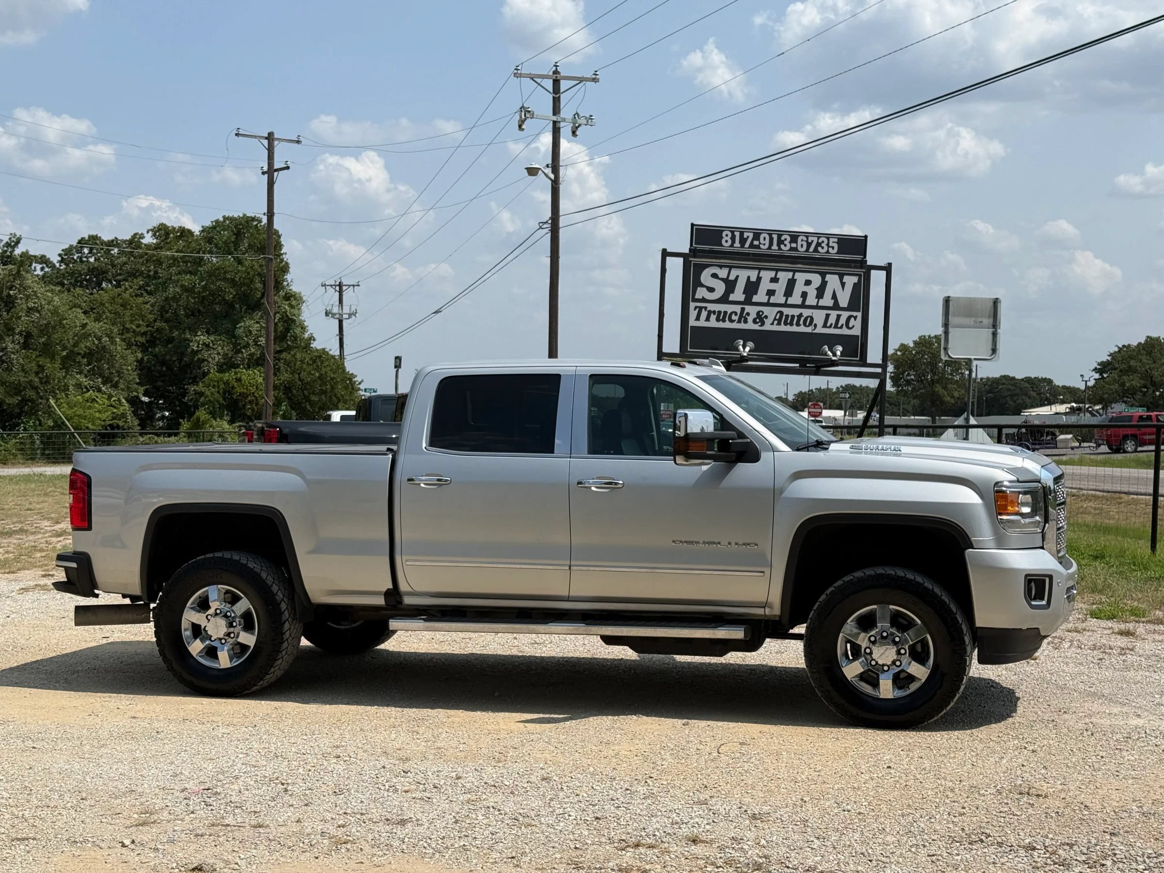 Used 2019 GMC Sierra 3500 Denali w/ Duramax Plus Package AWD/4WD image 2