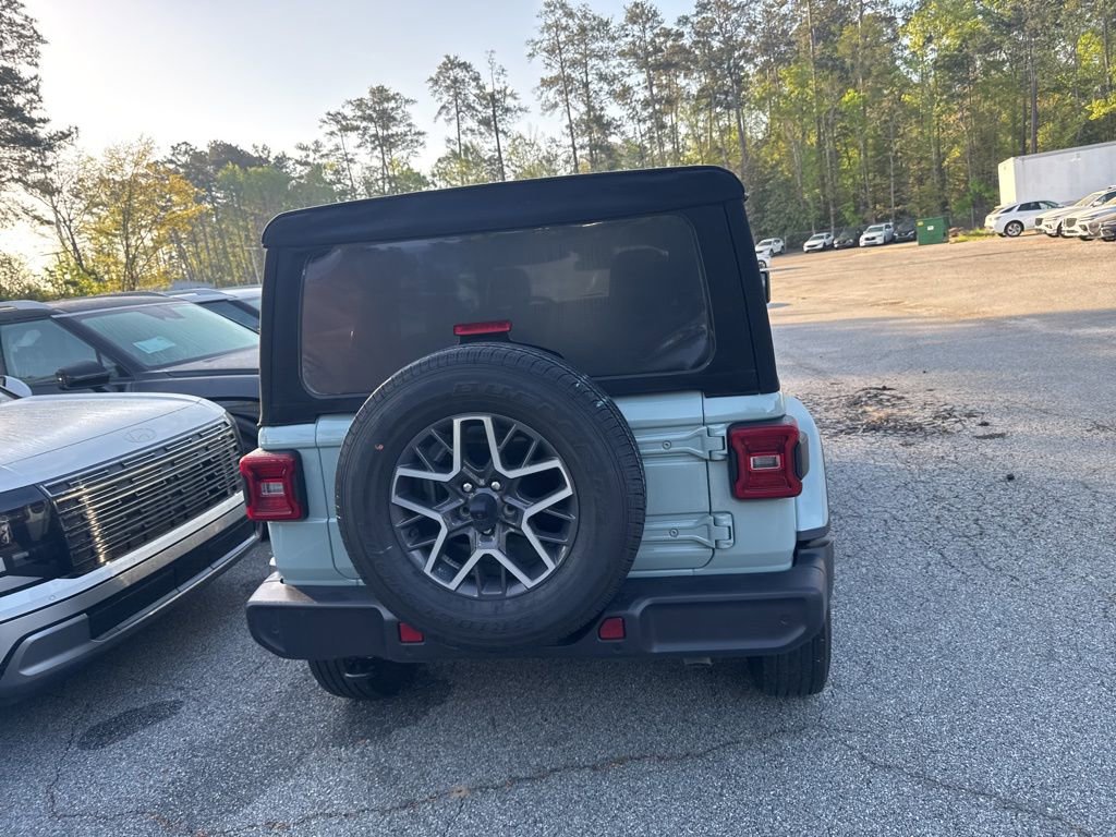 Used 2024 Jeep Wrangler Sahara w/ Safety Group image 9