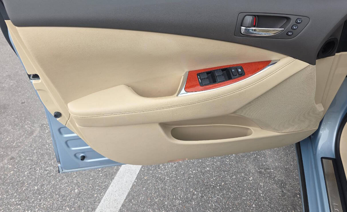 Used 2011 Lexus ES 350 FWD image 15