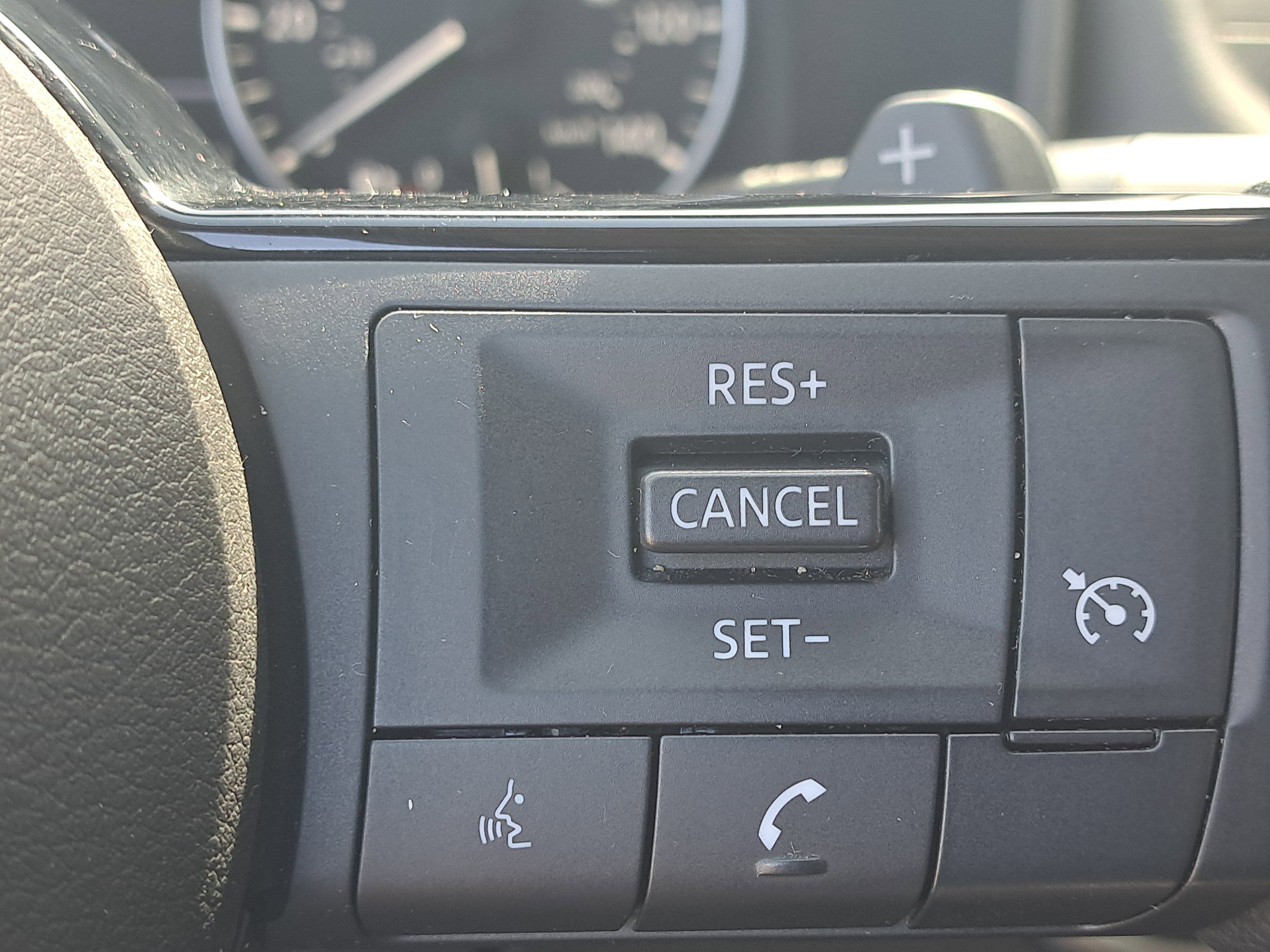 Used 2021 Nissan Rogue S FWD image 21