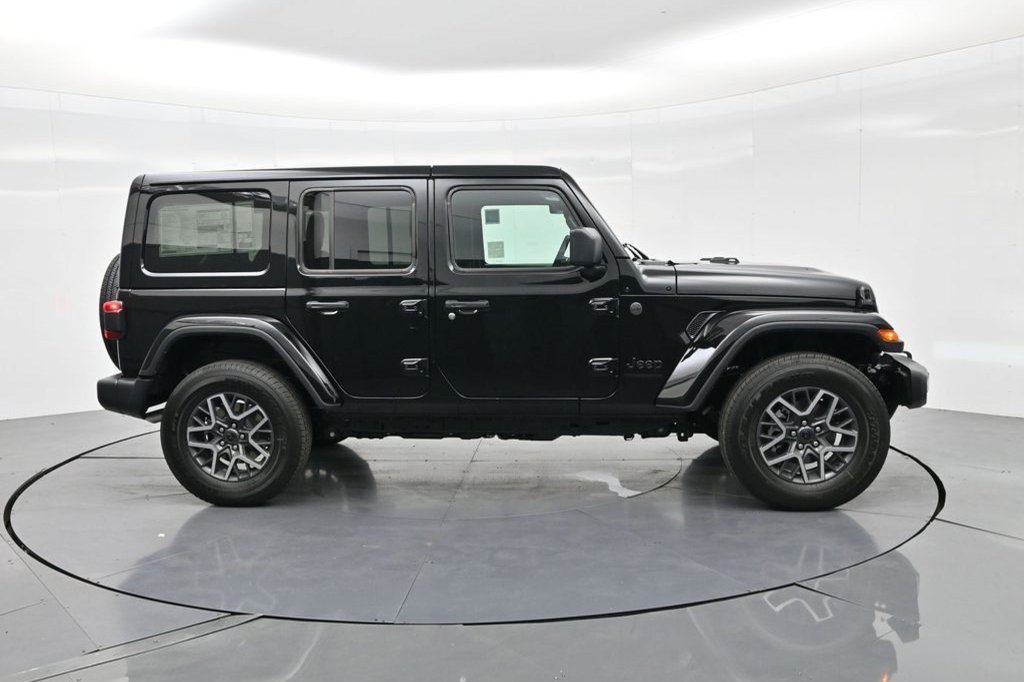New 2025 Jeep Wrangler Unlimited Sahara w/ Safety Group AWD/4WD image 5