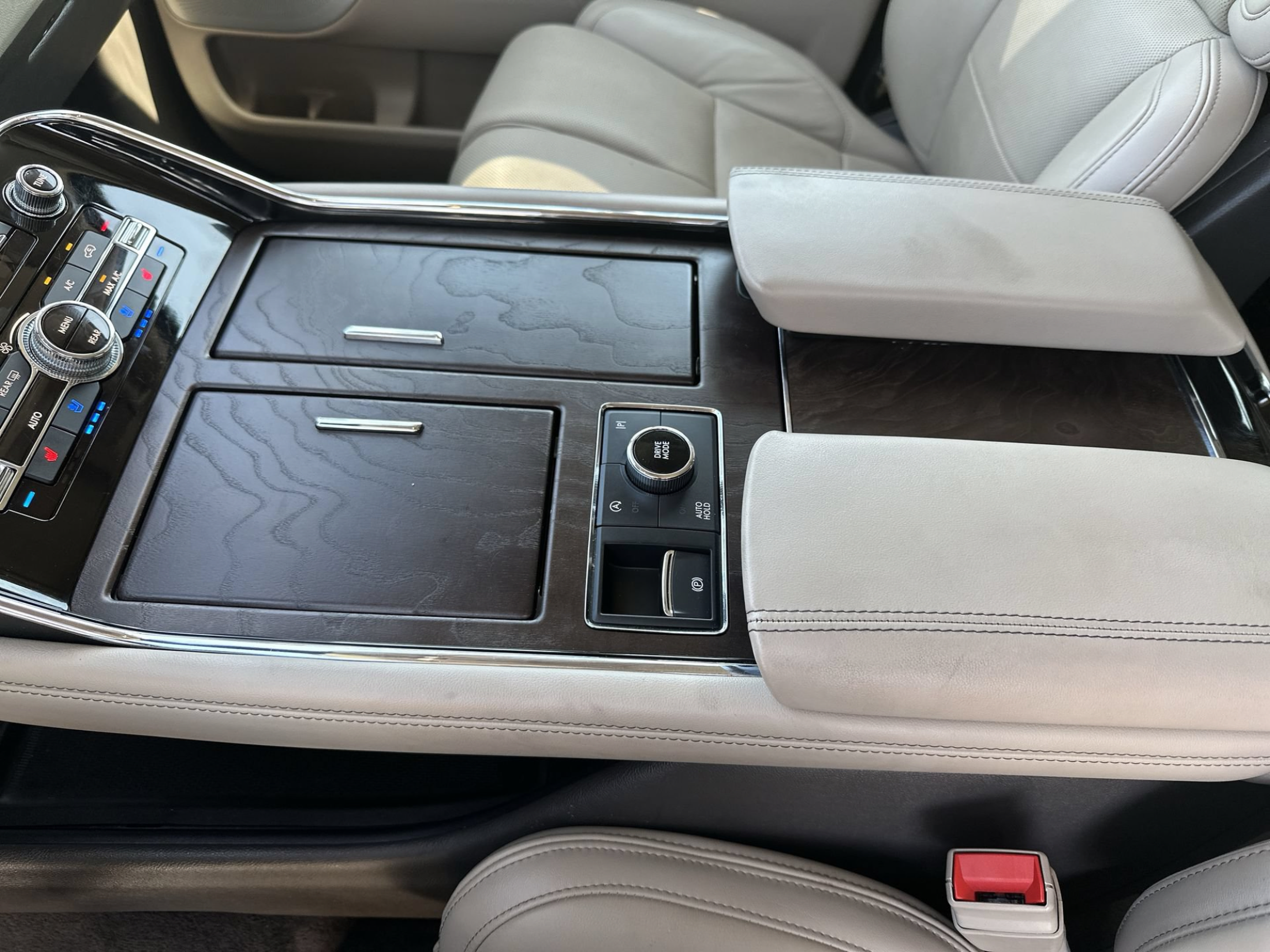 Used 2023 Lincoln Navigator Reserve AWD/4WD image 24