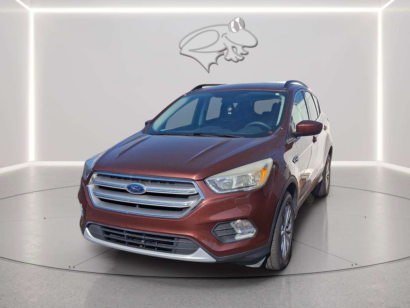 Used 2018 Ford Escape SE image 2
