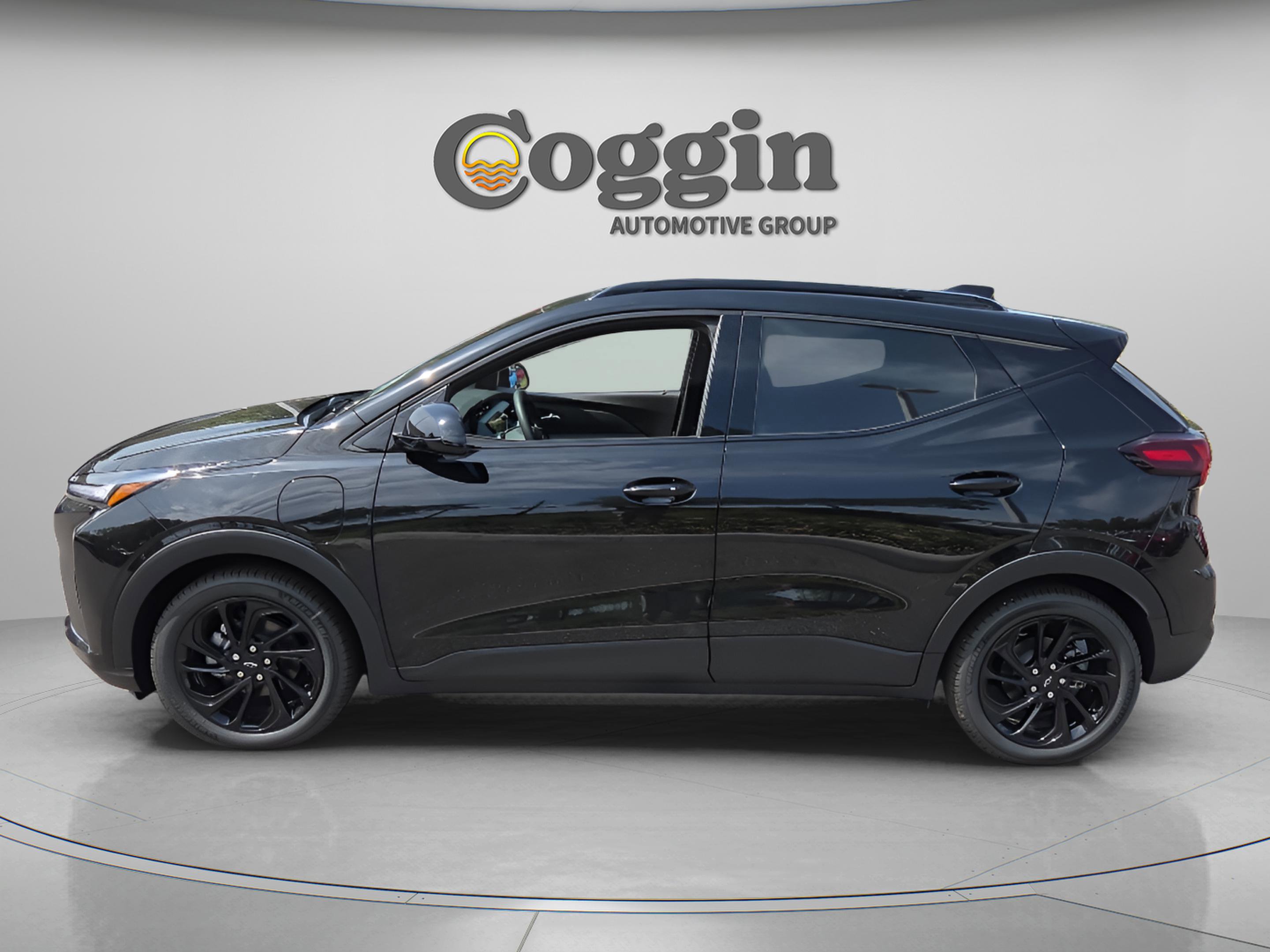 New 2027 Chevrolet Bolt RS w/ Technology Package FWD image 2