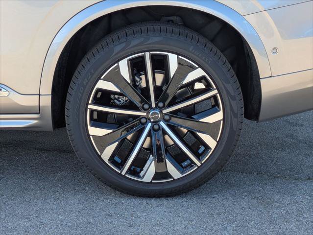New 2026 Volvo XC90 T8 Plus w/ Protection Package Premier AWD/4WD image 6