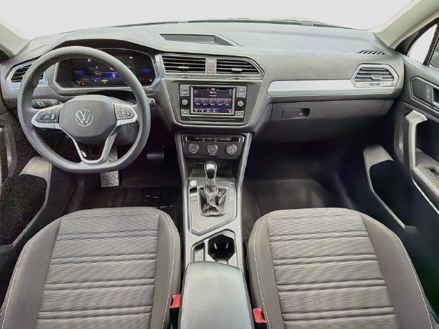 Used 2023 Volkswagen Tiguan S FWD image 15