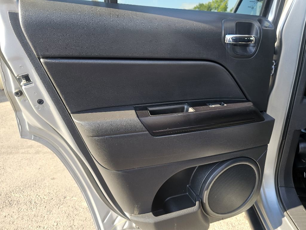 Used 2017 Jeep Patriot High Altitude image 50