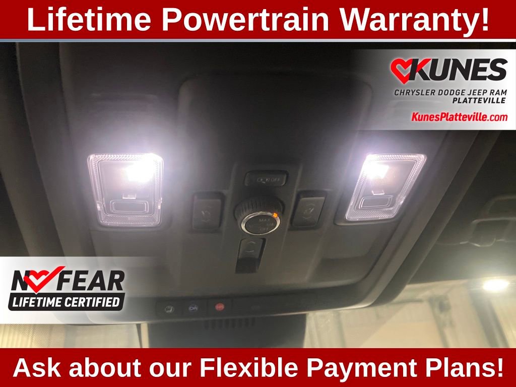 Used 2025 GMC Yukon Denali w/ LPO, Floor Liner Package image 23