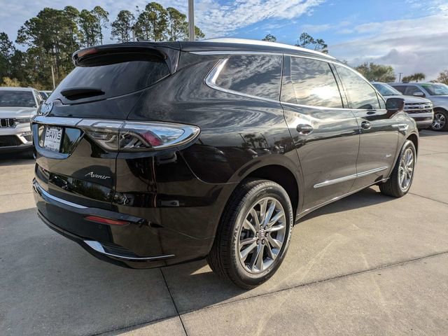 Used 2023 Buick Enclave Avenir image 4