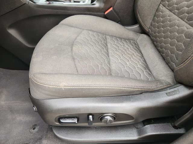 Used 2020 Chevrolet Equinox LT FWD image 23