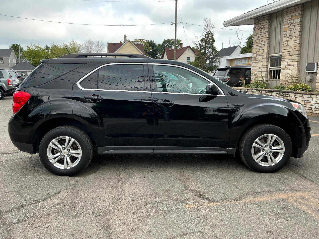 Used 2013 Chevrolet Equinox LT w/ Driver Convenience Package image 2