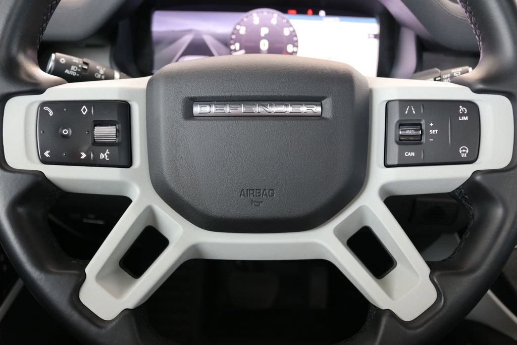 Used 2023 Land Rover Defender 110 X-Dynamic SE image 41