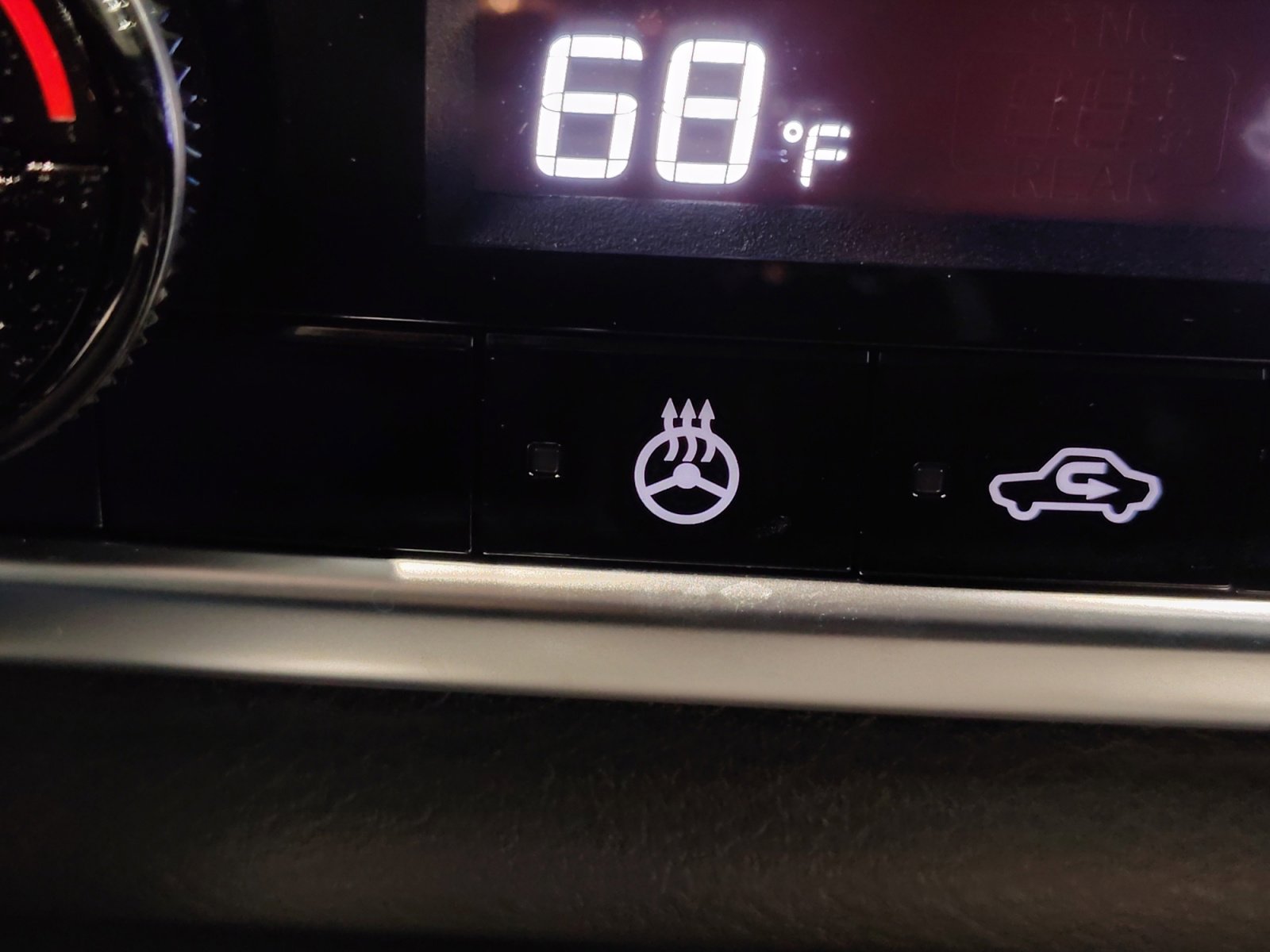 Certified 2025 Nissan Rogue SV w/ SV Premium Package image 27