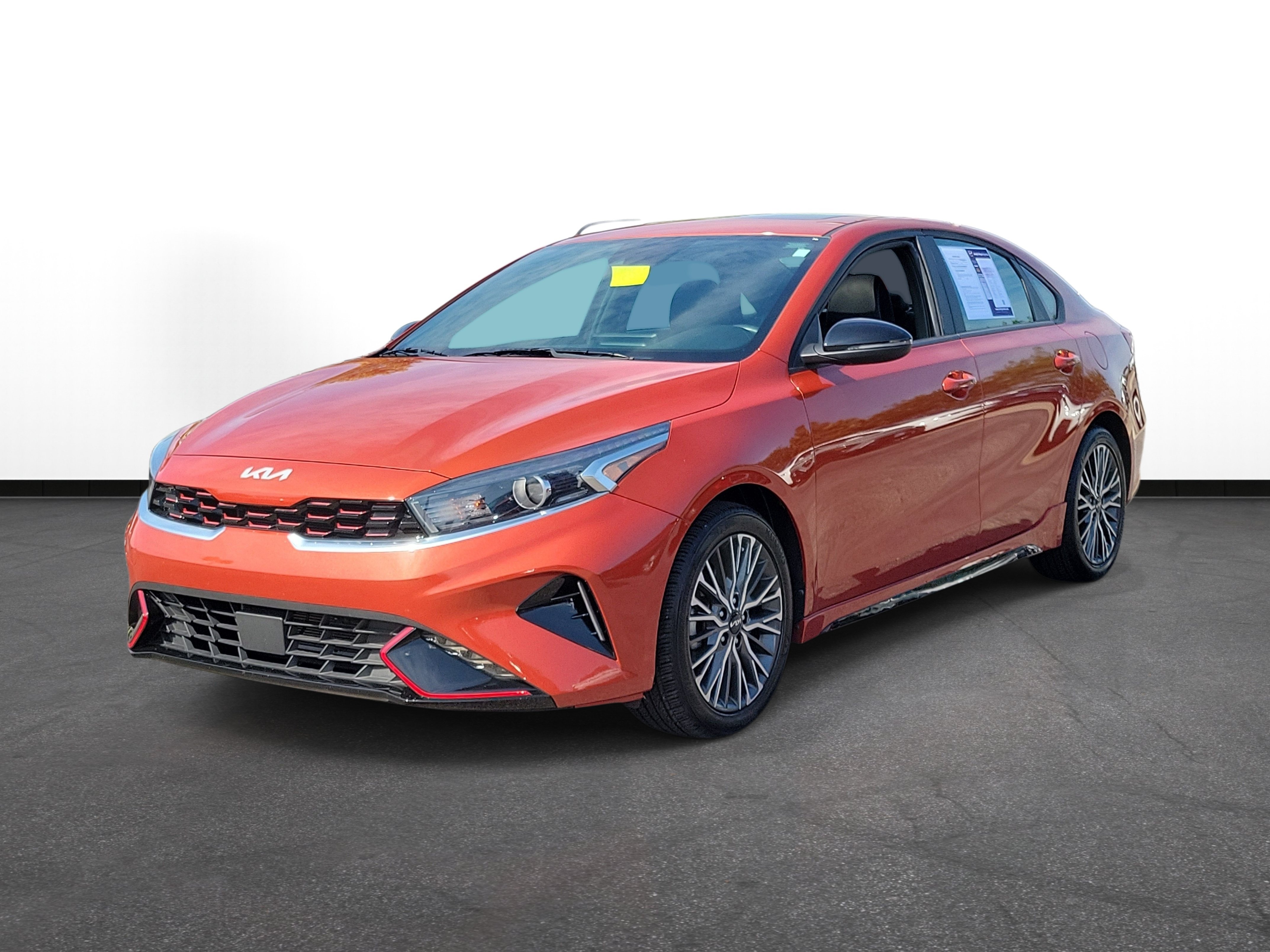 Used 2022 Kia Forte GT-Line w/ GT-Line Premium Package FWD image 2