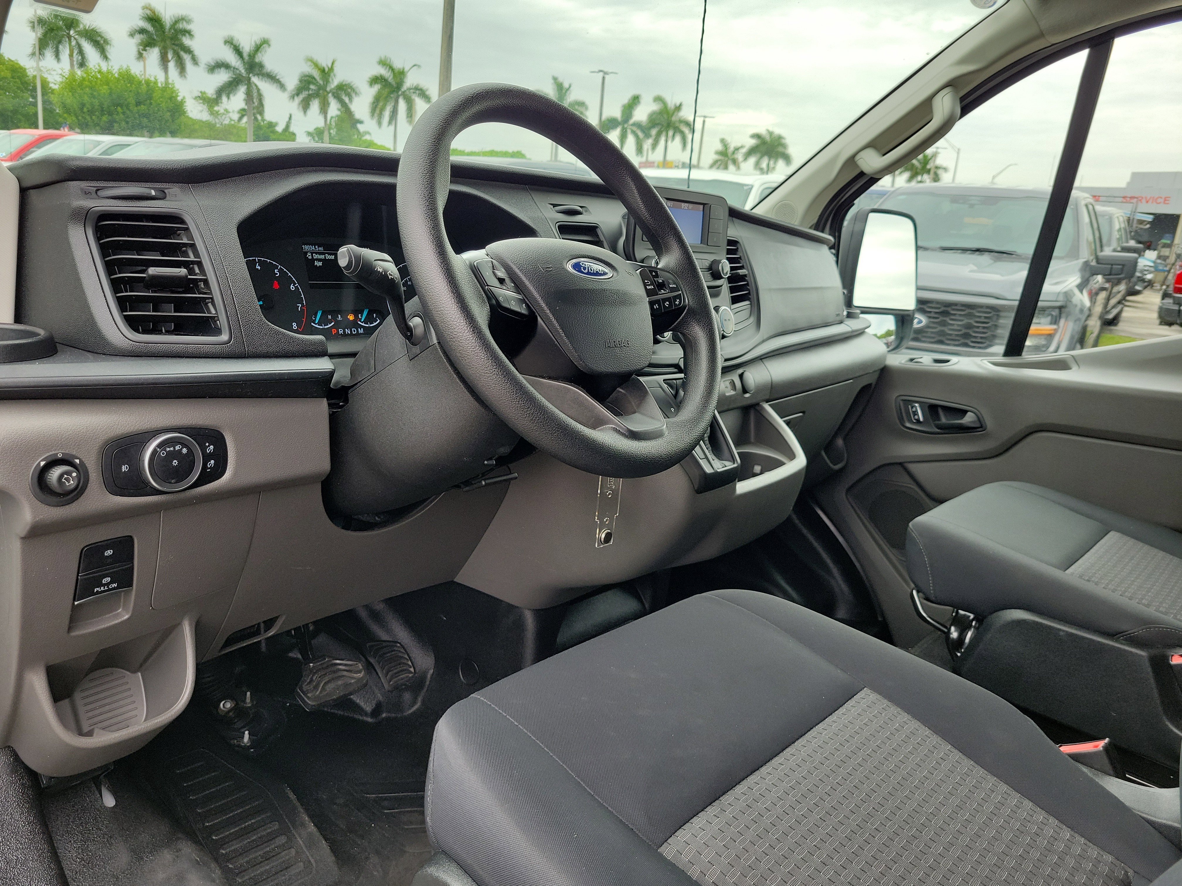 Used 2025 Ford Transit 250 Low Roof w/ Exterior Upgrade Package RWD image 9