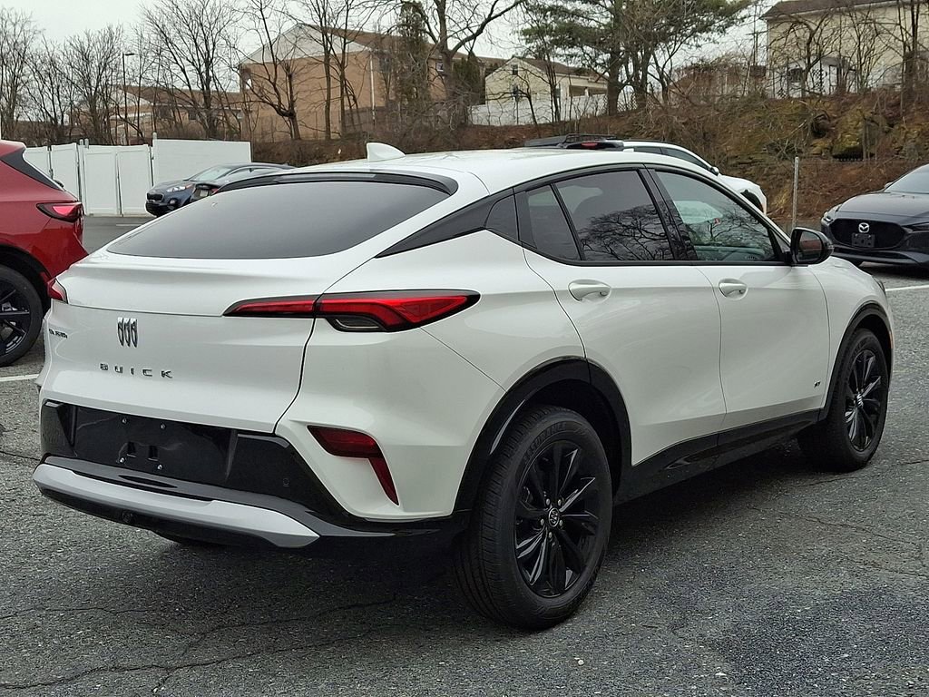 New 2026 Buick Envista Sport Touring w/ Advanced Safety Package image 5