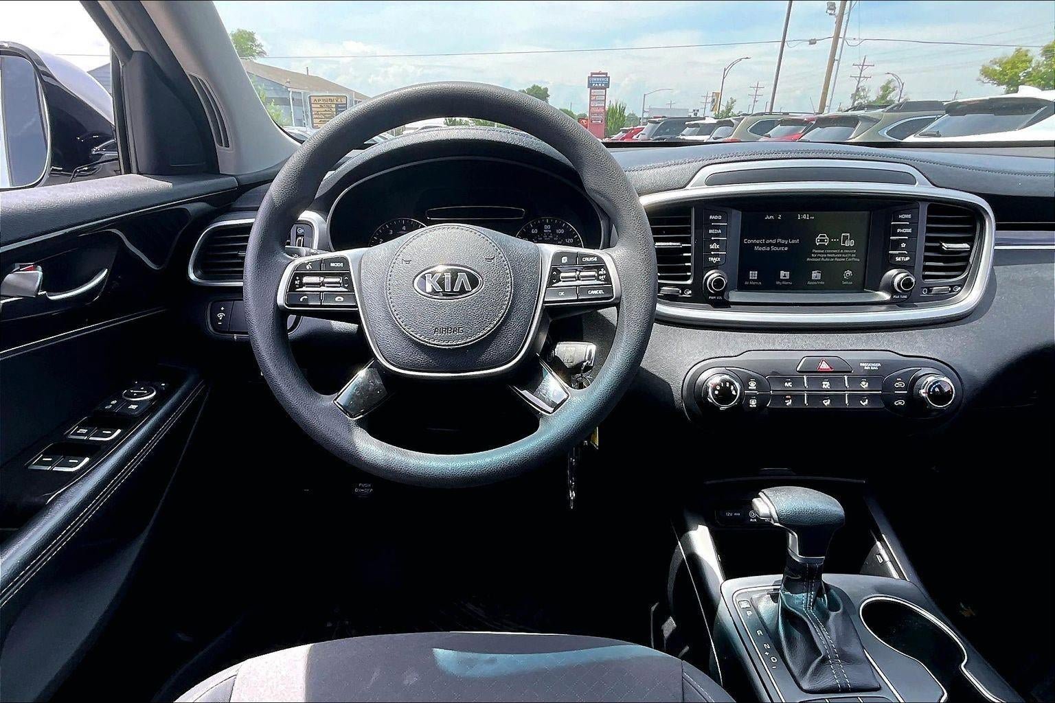 Used 2020 Kia Sorento L FWD image 8