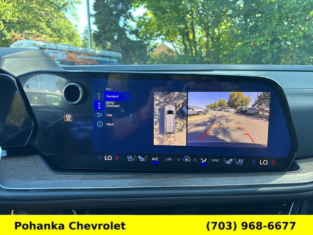New 2026 Chevrolet Suburban High Country w/ Sun And Tow Package AWD/4WD image 18