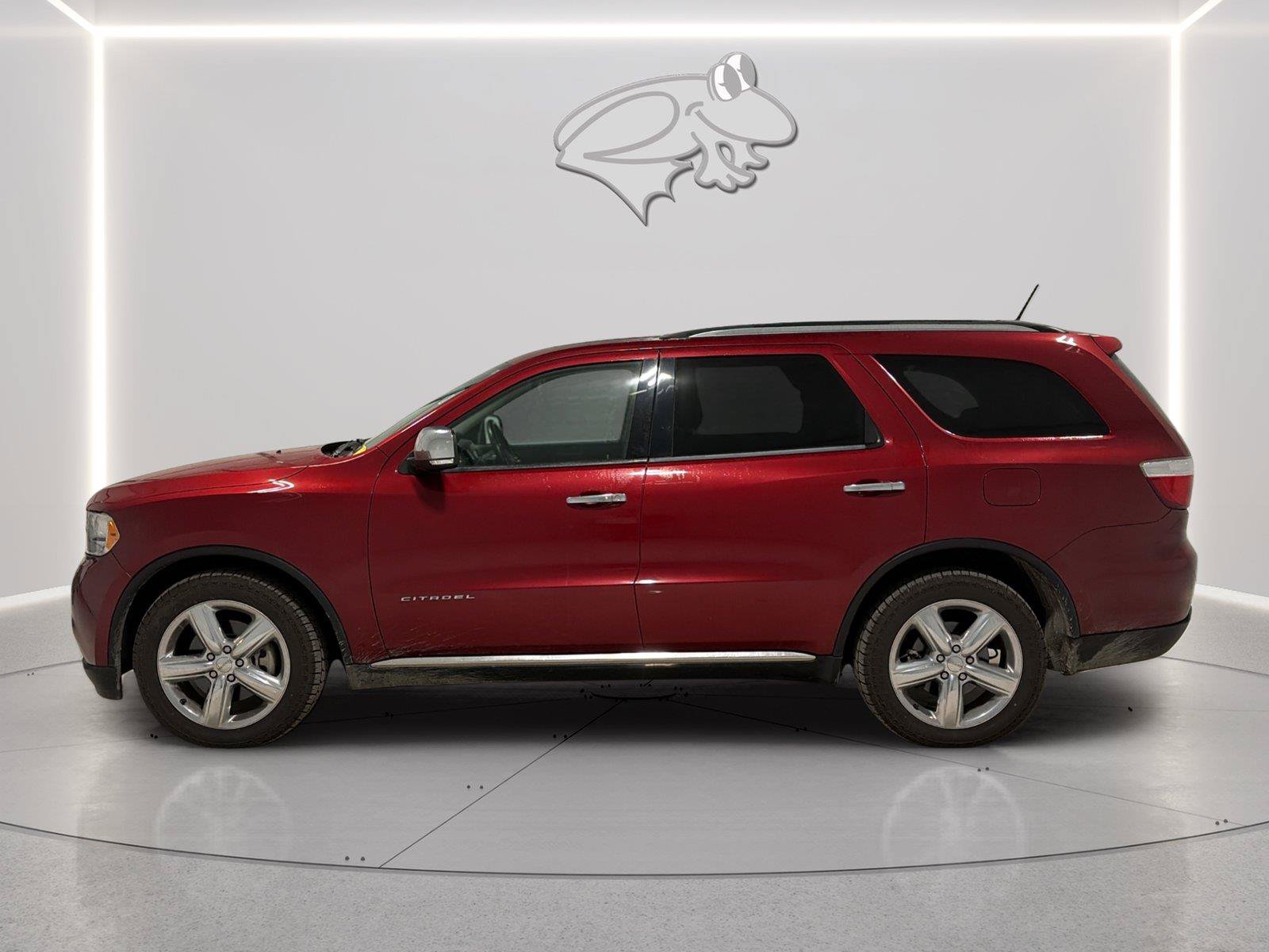 Used 2013 Dodge Durango Citadel w/ Technology Group AWD/4WD image 2