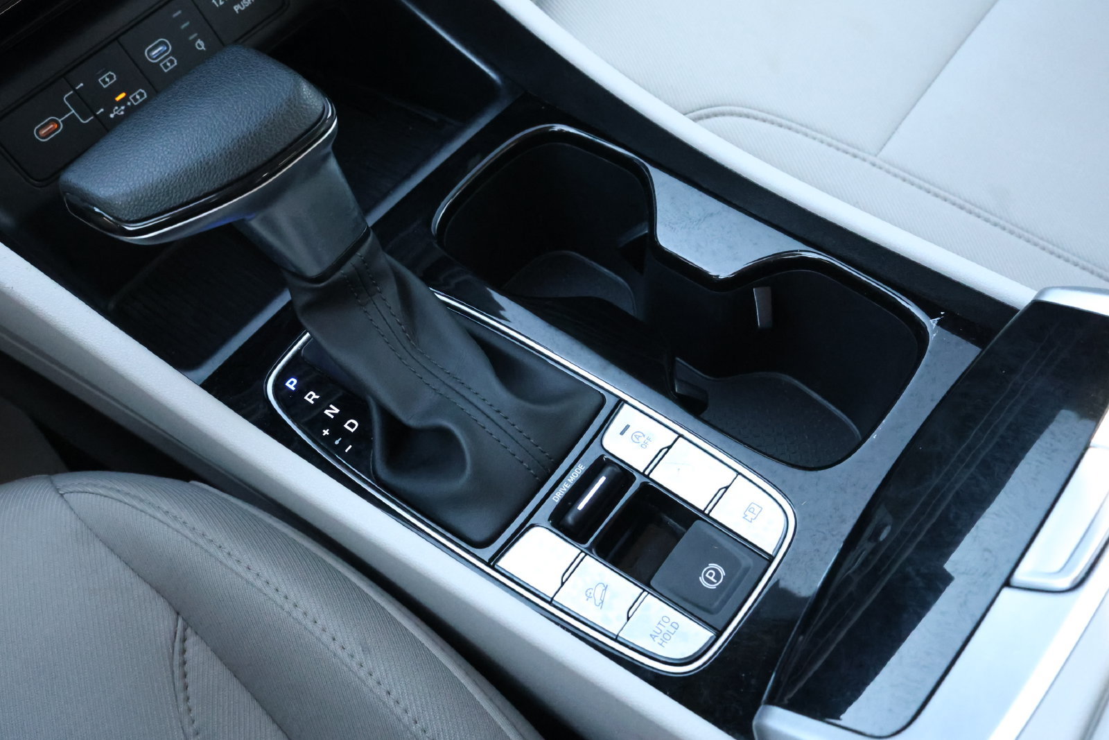 Used 2025 Hyundai Tucson SEL FWD image 23