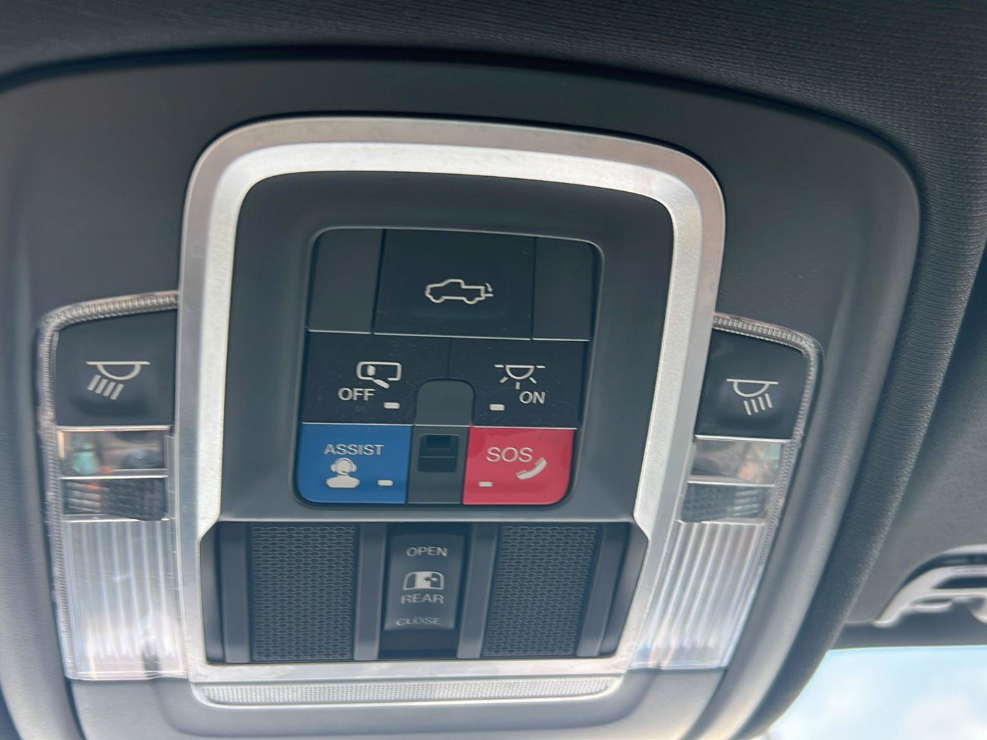 Used 2019 RAM 1500 Limited AWD/4WD image 25