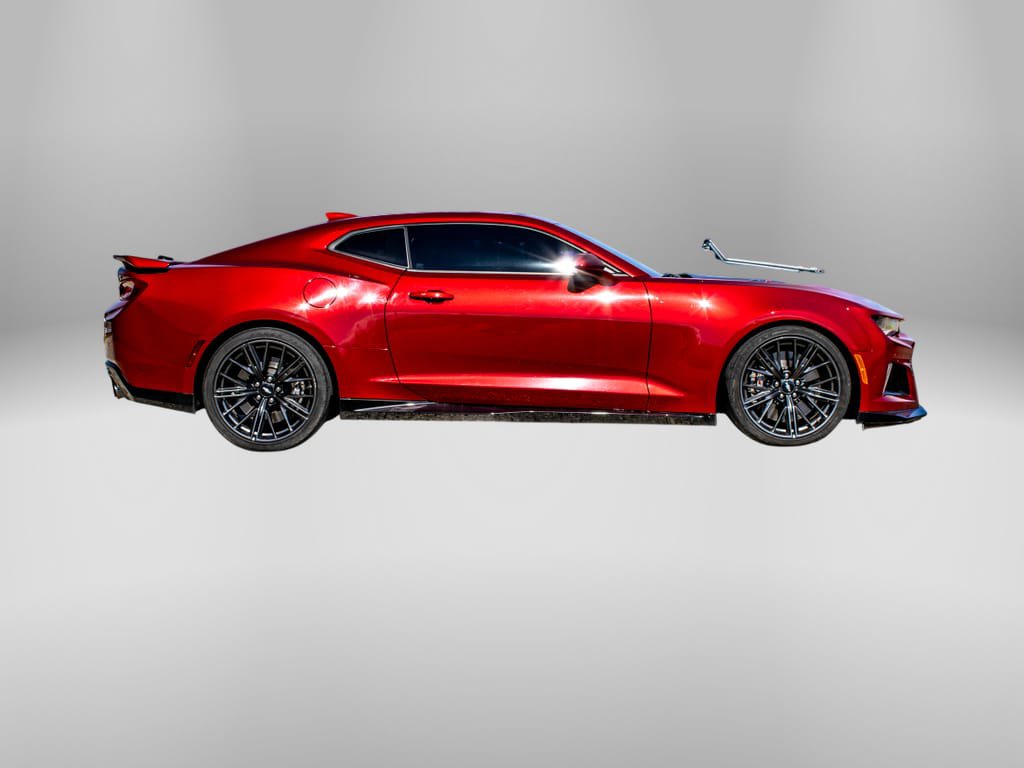 Used 2017 Chevrolet Camaro ZL1 RWD image 2