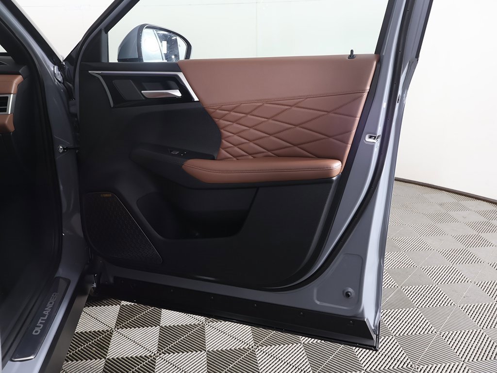 New 2026 Mitsubishi Outlander SEL image 26